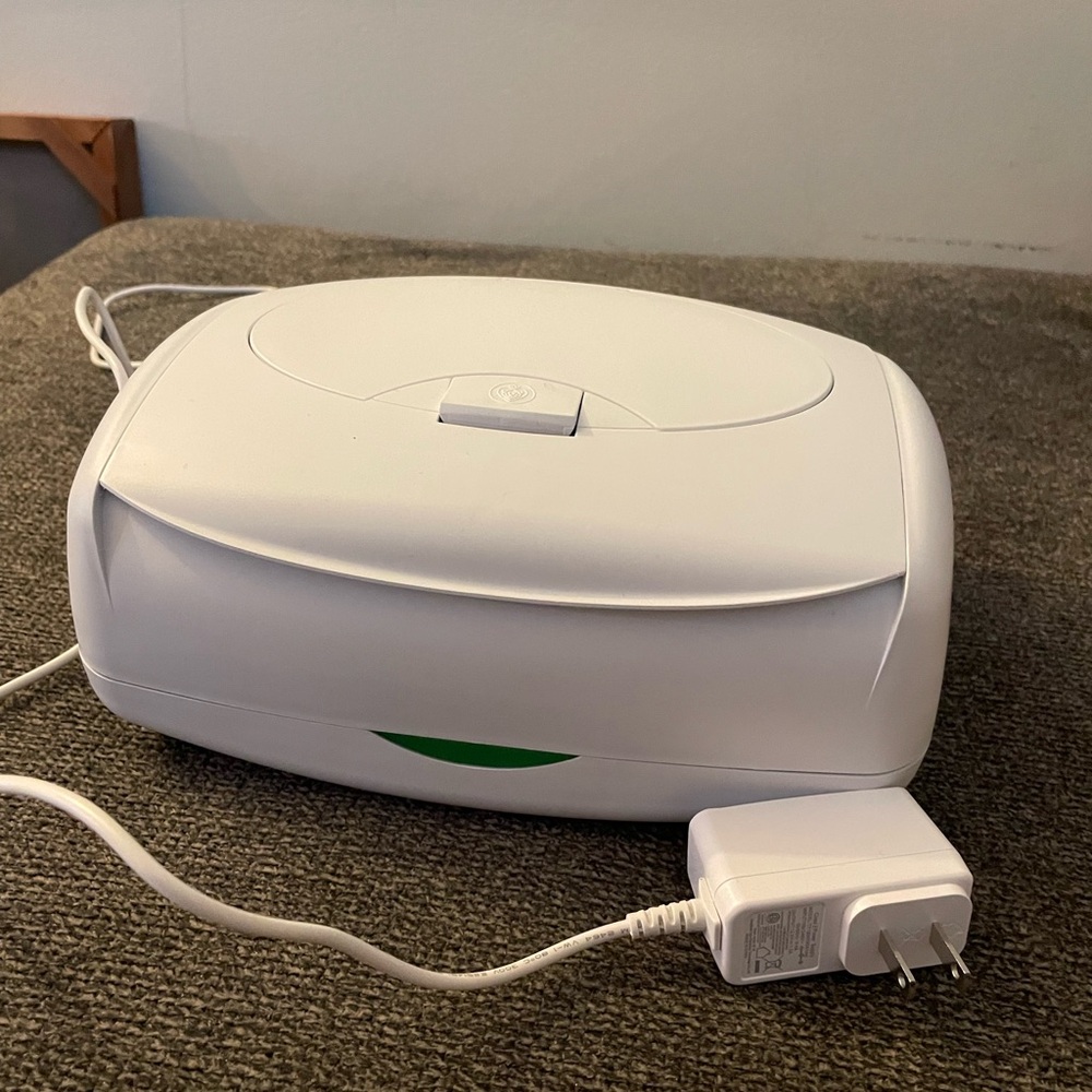 Wipe warmer